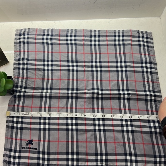 Burberry scarf - gray and blue square 17 1/2 by 17 1/2 cotton - Picture 5 of 7